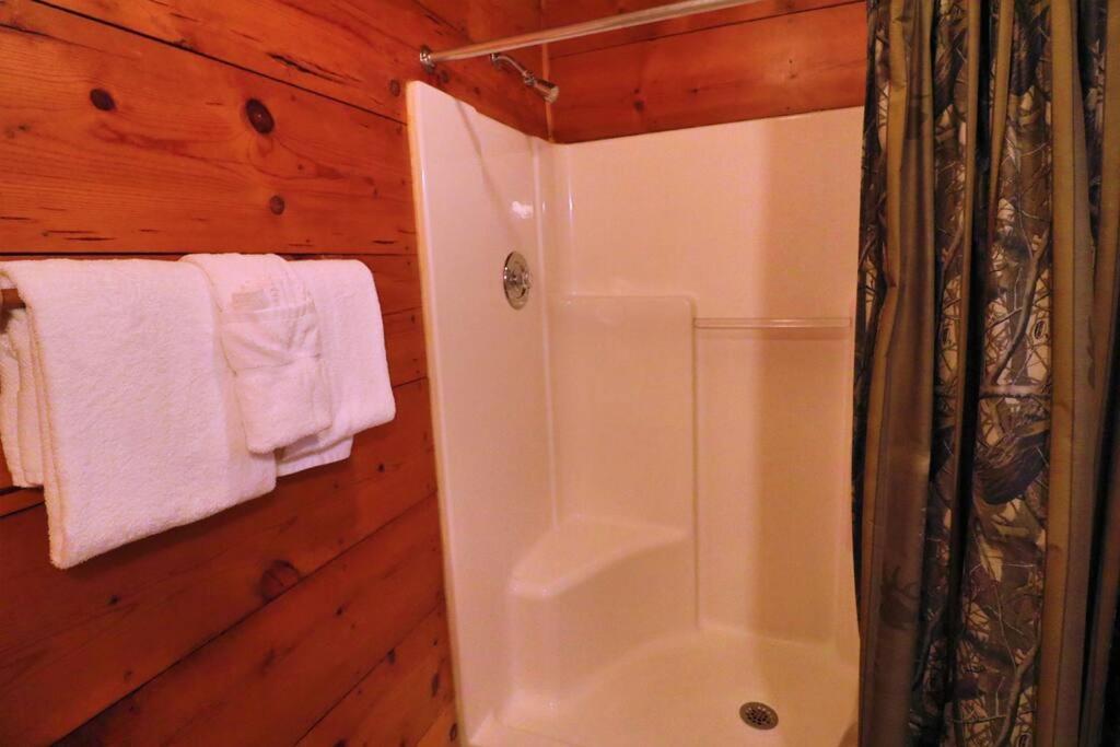 Alpine Mountain Sweetheart Cabin Jacuzzi #8 هيلين المظهر الخارجي الصورة