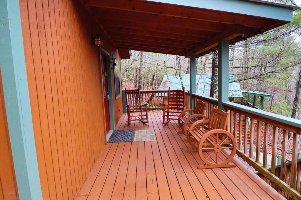 Alpine Mountain Sweetheart Cabin Jacuzzi #8 هيلين المظهر الخارجي الصورة